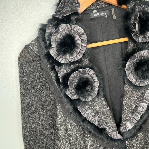 NWT Dolce Cabo Rabbit Fur Trimmed Elegant Floral Embellished Long Cardigan - Picture 5 of 14